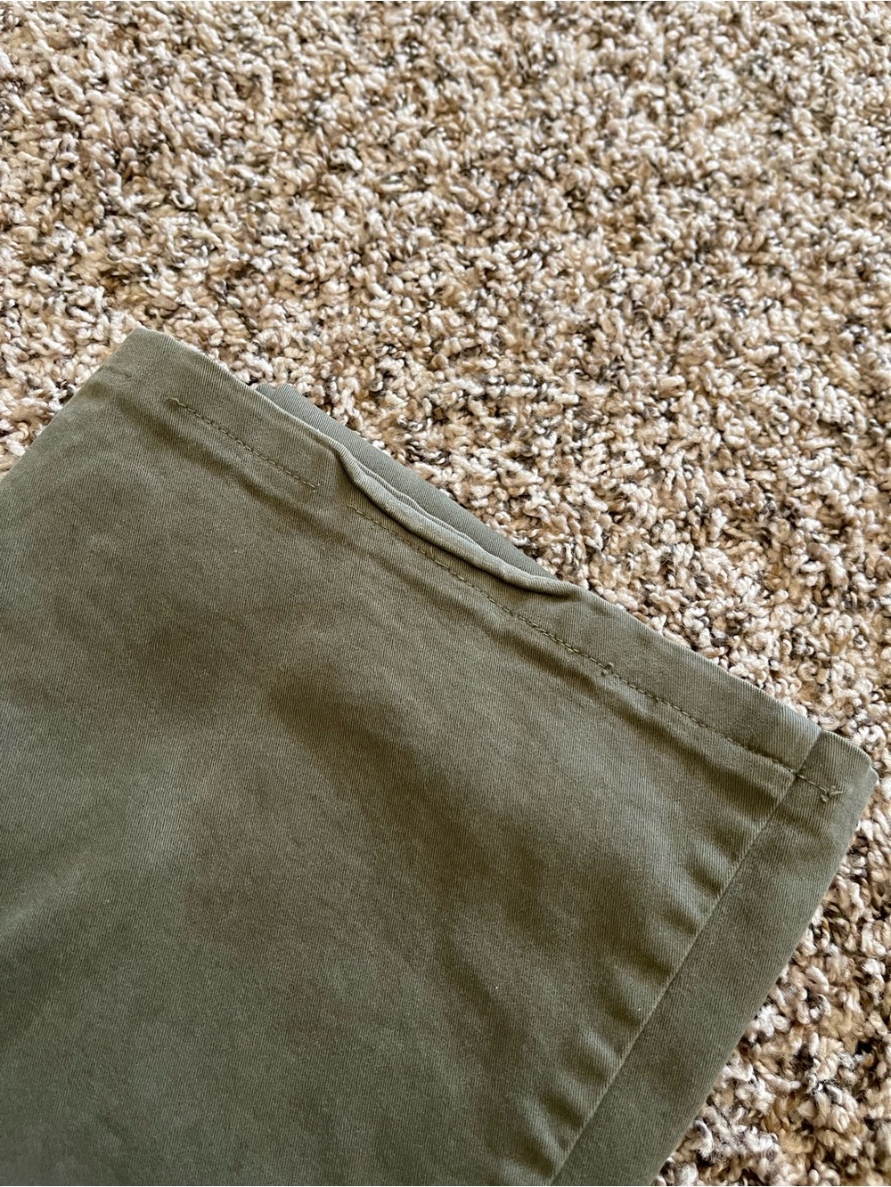 Banana Republic Olive Green Flare Leg Pants Women's Size 2 Stretch Chino Trouser - Picture 12 of 13